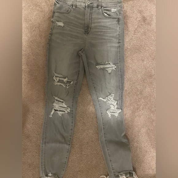 Grey ripped American Eagle Jeans - Picture 1 of 2